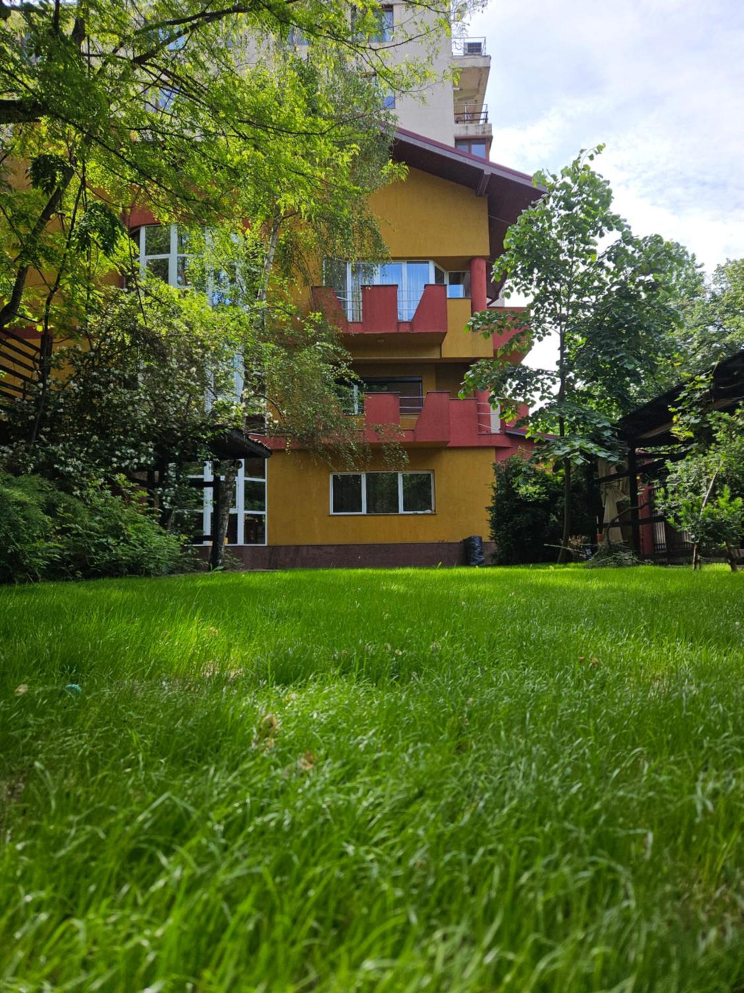 Simple Villa Rooms National Arena Self Check In Bukurešť Exteriér fotografie
